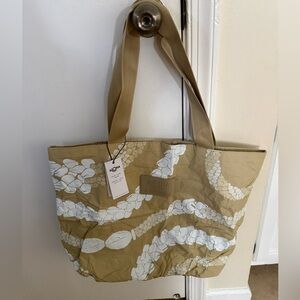 ALOHAS Beige and White Tote Bag